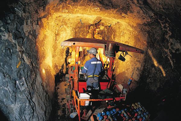 ADRO dan ANTM Sedang Ramai Diburu