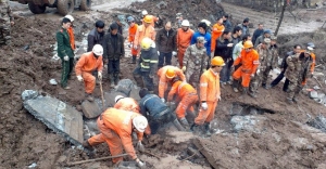 Curah Hujan Tak Terukur, Banjir dan Longsor Masih Terus Mengancam