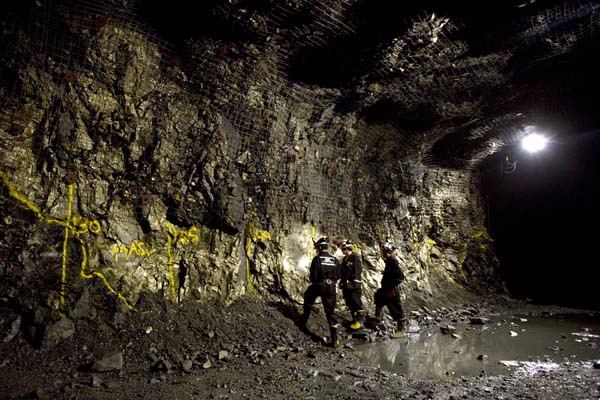 Kuasa BKPM Cabut Izin Usaha Tambang Dinilai Menyalahi UU Minerba