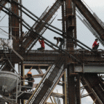 Saham Konstruksi Alami Penguatan Tertinggi