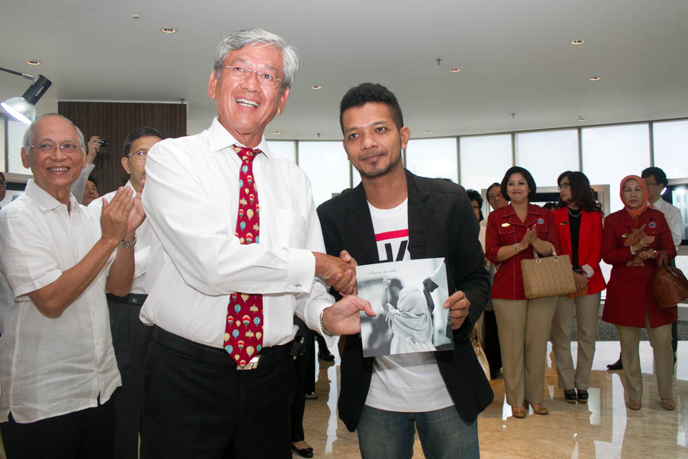 Adaro Luncurkan Buku “Suara Itu Ada”