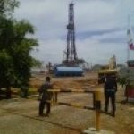 Atasi Semburan Liar Sumur Talang Jimar; Warga Diungsikan, Lokasi Disterilkan