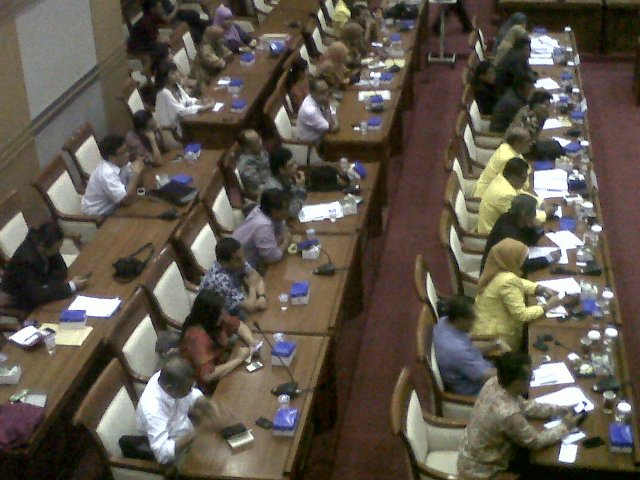 Peran DPR Kurang Maksimal, Revisi UU Migas dan Minerba Tak Kunjung Tuntas