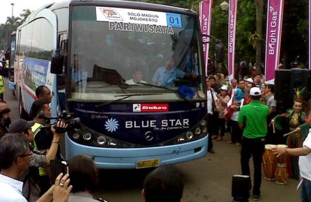 4.200 Mekanik, Petugas LPG, SPBU, dan Pekerja Unit Pelumas Mudik Gratis