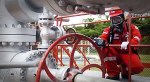 Pemeliharaan fasilitas produksi di PT Pertamina EP Field Subang, Karawang.