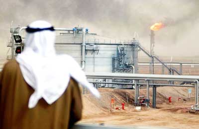 Aramco Turunkan Harga Jual Minyak untuk Asia