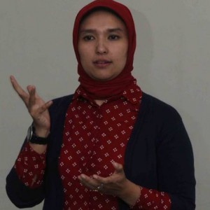 Dr. Risna Rismawaty