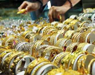 Pelemahan Indeks Sentimen Konsumen Dorong Kenaikan Harga Emas