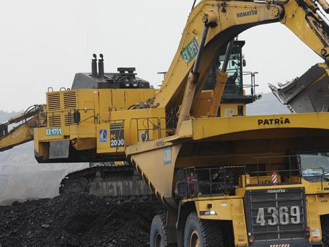 Izin Tambang Anak Usaha Dicabut Prabowo, Saham UNTR Terjun Bebas