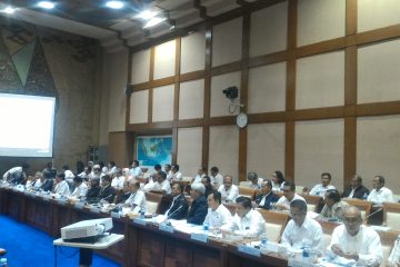 Komisi VII DPR Sepakat Tambahan Subsidi Listrik 2017