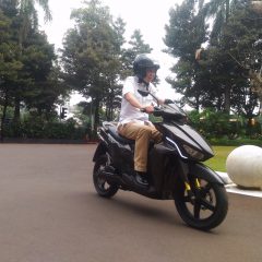 Sepeda Motor Listrik Dukung Konservasi Energi