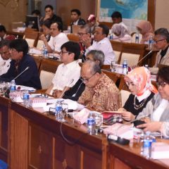 Harga BBM Tetap, Ini Proyeksi Laba Bersih Pertamina 2018