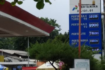 Selisih Harga BBM Makin Lebar, Penyelewengan dan Kelangkaan Mulai Merebak