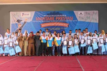 Agincourt Resources Salurkan Ratusan Beasiswa bagi Pelajar dan Mahasiswa Terpilih