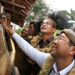 Alirkan Listrik ke Desa Papua, PLN Optimalkan EBT