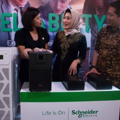 Schneider Incar Pasar UMKM untuk Lini Produk Easy UPS