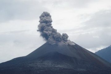 Status Gunung Anak Krakatau Naik ke Level Siaga
