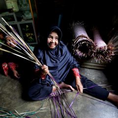 Kelompok Serasi, Mengubah Gulma Tanaman Liar Jadi Kerajinan Bernilai Ekonomi