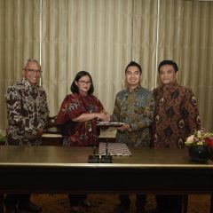 PHE ONWJ dan BUMD Jabar Teken Addendum Perjanjian Pengalihan dan Pengelolaan Hak Partisipasi