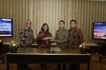 PHE ONWJ dan BUMD Jabar Teken Addendum Perjanjian Pengalihan dan Pengelolaan Hak Partisipasi