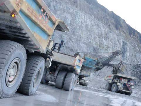 Freeport Segera Garap Tambang Kucing Liar di Papua, Total Cadangan Emas Tembus 8 Juta Ons