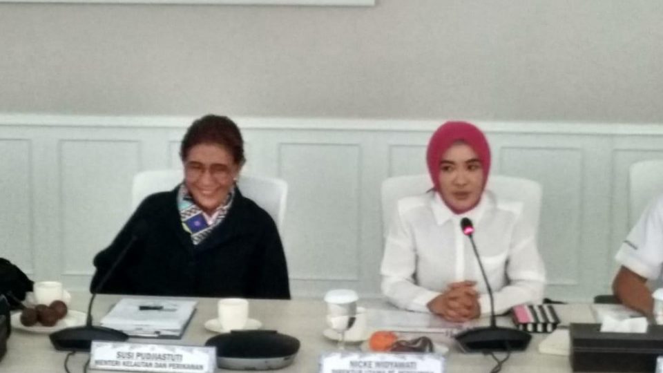 Menteri Susi Minta Pertamina Perbanyak Oil Boom