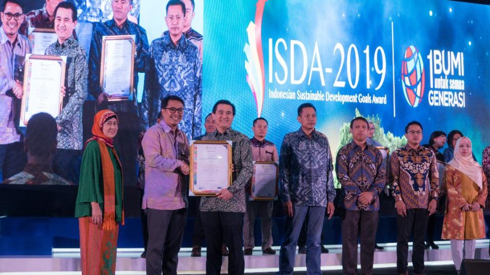 Dian Swastatika Raih Penghargaan Emas pada ISDA 2019 Kategori SDGs-8