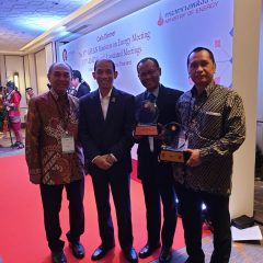 CSR Berau Coal Dampingi Komunitas Adat Punan Basap Raih ASEAN Energy Awards