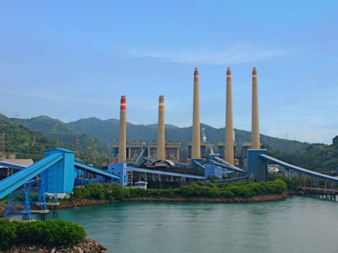 Jumlah PLTU Melejit Didukung Regulasi, Peningkatan Kematian Dini dan Beban Ekonomi Membayangi