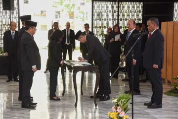 Jonan Lantik Julius Wiratno Jadi Deputi Operasi SKK Migas