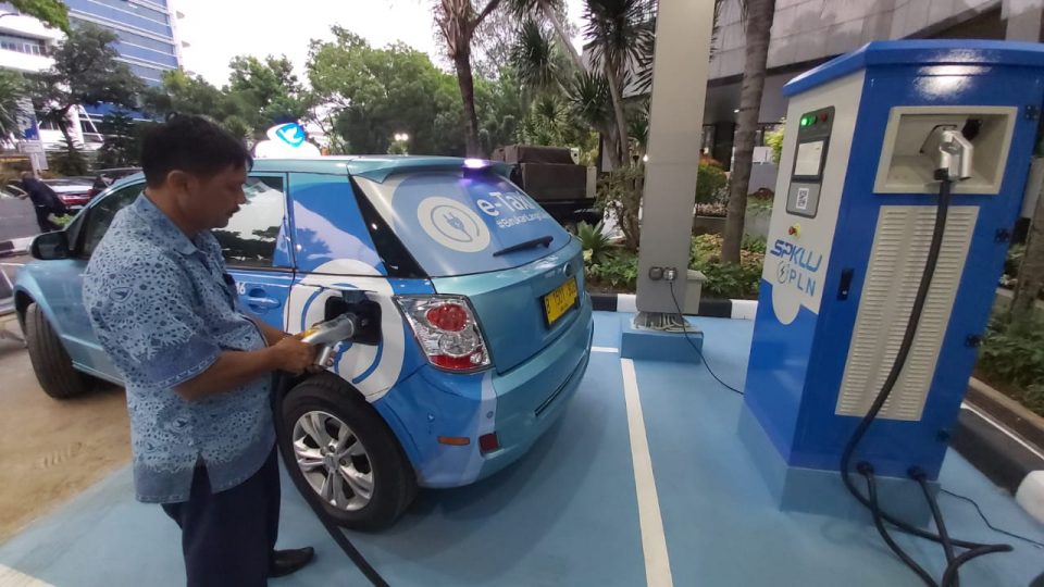 Gairah Penggunaan Kendaraan Listrik Menurun