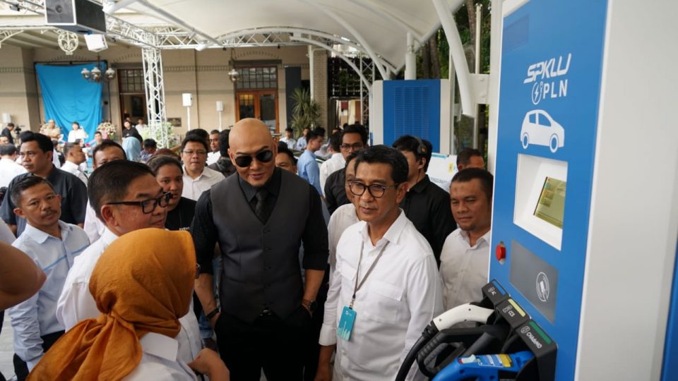 PLN Jakarta Operasikan Stasiun Pengisian Kendaraan Listrik Teknologi Isi Cepat