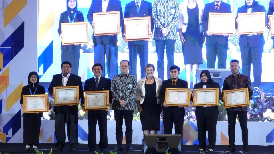 Perintis Sekolah Tapal Batas Binaan PEP Tarakan Field Raih Penghargaan Kemendikbud