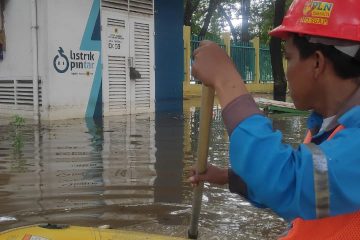 PLN Padamkan Sejumlah Wilayah Terdampak Banjir