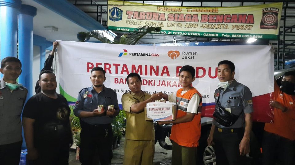 Pertagas Tanggap Salurkan Bantuan untuk Korban Banjir Jakarta