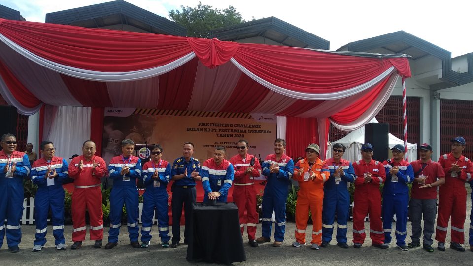12 Unit Operasi dan Anak Usaha Pertamina Bersaing Dalam Fire Fighting and Rescue Challenge 2020