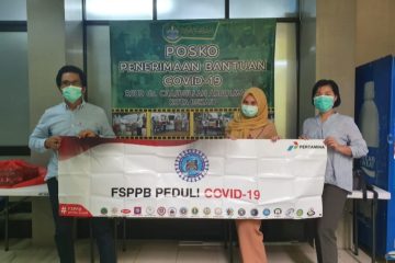 Peduli Pandemi Corona, Federasi Serikat Pekerja Pertamina Salurkan APD ke Tim Medis RSUD Bekasi