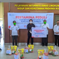 Bersama Pertamina Peduli, Pertagas Salurkan Sembako di Riau