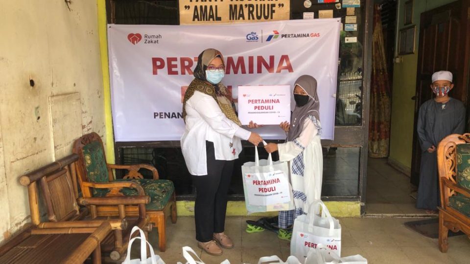 Pertagas Distribusikan Bantuan di Tiga Area Operasi dengan Protokol Covid-19