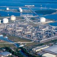 Kontrak LNG Tertua Indonesia Tidak Lanjut, Siapa yang Salah?