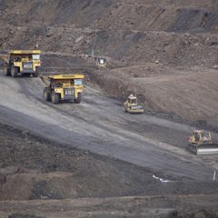 Kementerian ESDM Kaji Penggunaan Batu Bara untuk Produksi Anoda Baterai Listrik