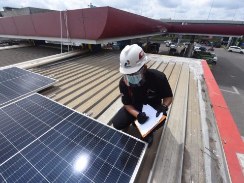 Percepat PLTS, Solusi Listrik Murah dan Andal