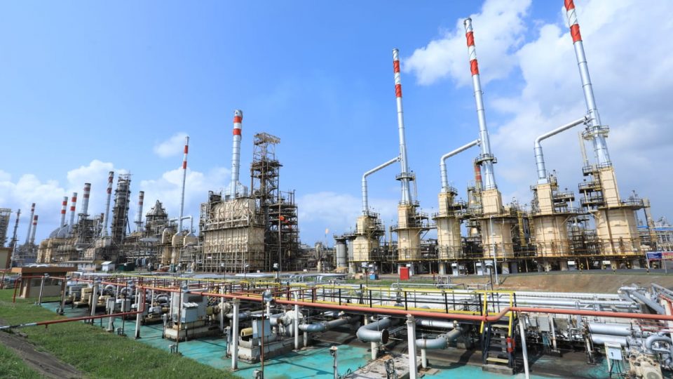 Pertamina Sukses Padamkan Api di Tangki Komplek Kilang Cilacap