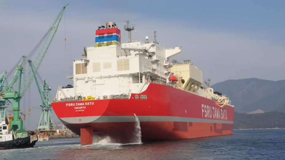 Tinggalkan Galangan Kapal Samsung Heavy, Kapal FSRU Jawa Satu Tiba di Cilamaya Februari 2021