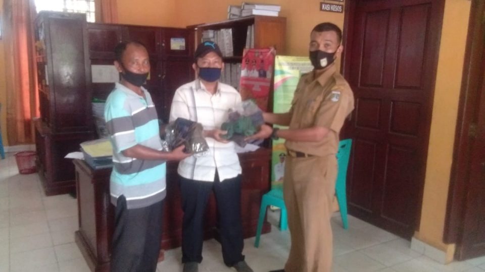 Peduli Pandemi, Pertagas Salurkan 1.000 Masker ke Bukit Batrem