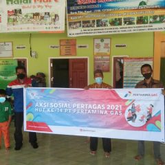 Pertagas Berbagi Bantuan Sosial di Wilayah Sekitar Proyek Pipa Minyak Rokan