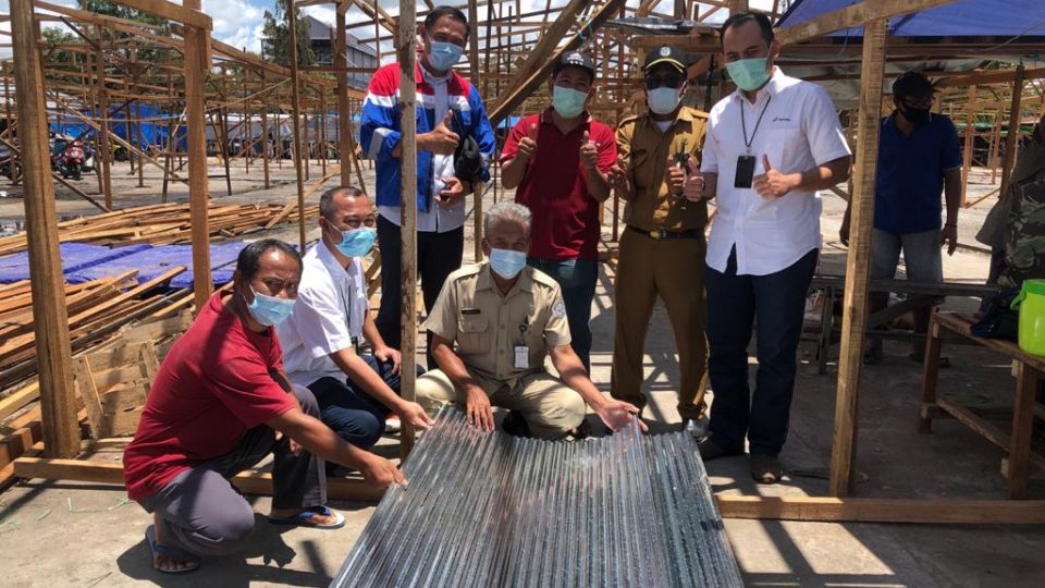 Pertagas Salurkan Bantuan Material Pasca Kebakaran Pasar Citra Mas Lhoktuan