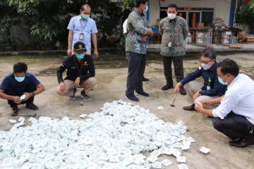 Kementerian ESDM dan Kementerian Perdagangan Musnahkan Ribuan Produk Listrik Tidak Sesuai SNI