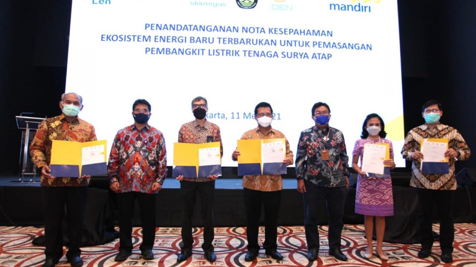 Bank Mandiri Sediakan Pembiayaan PLTS Atap untuk Pegawai DEN, SKK Migas dan PT LEN