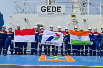 Kapal MT Gede Pertamina International Shipping Loading Perdana di India